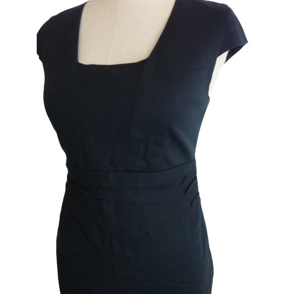 Banana Republic Black Fitted Dress 2 Work Business - Picture 5 of 7